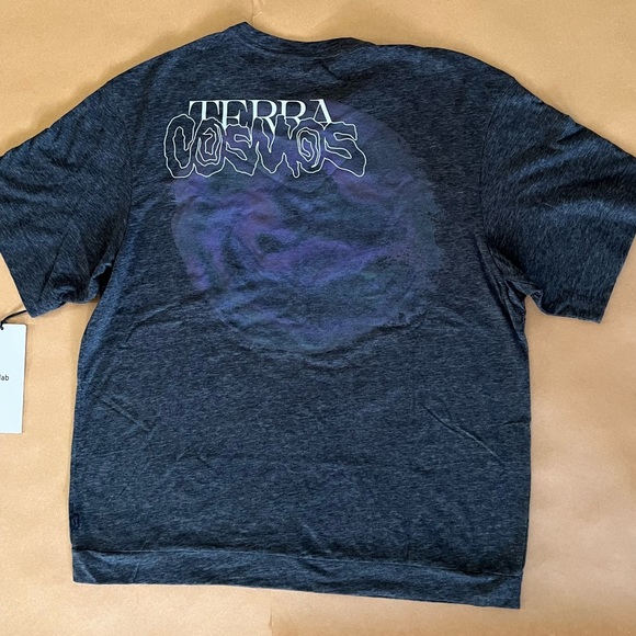 Lululemon Lab Men’s graphic t Shirt size Small NWT grey Cosmos - Picture 2 of 10